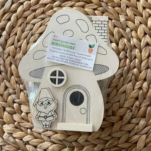Target Bullseye Paint your own
Mushroom Bird house Kit NEW®